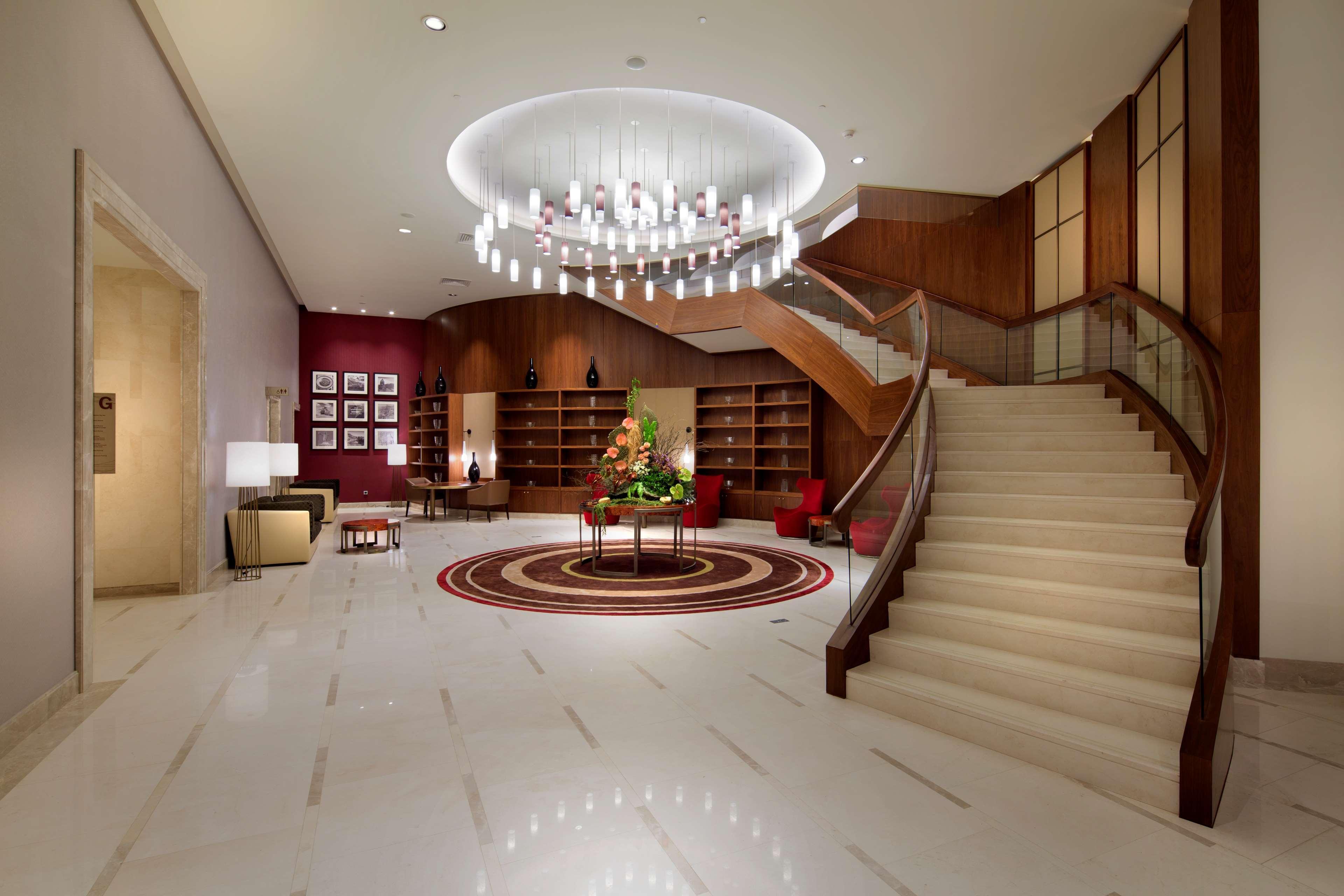 Hilton Batumi Hotel Kültér fotó The lobby of the hotel