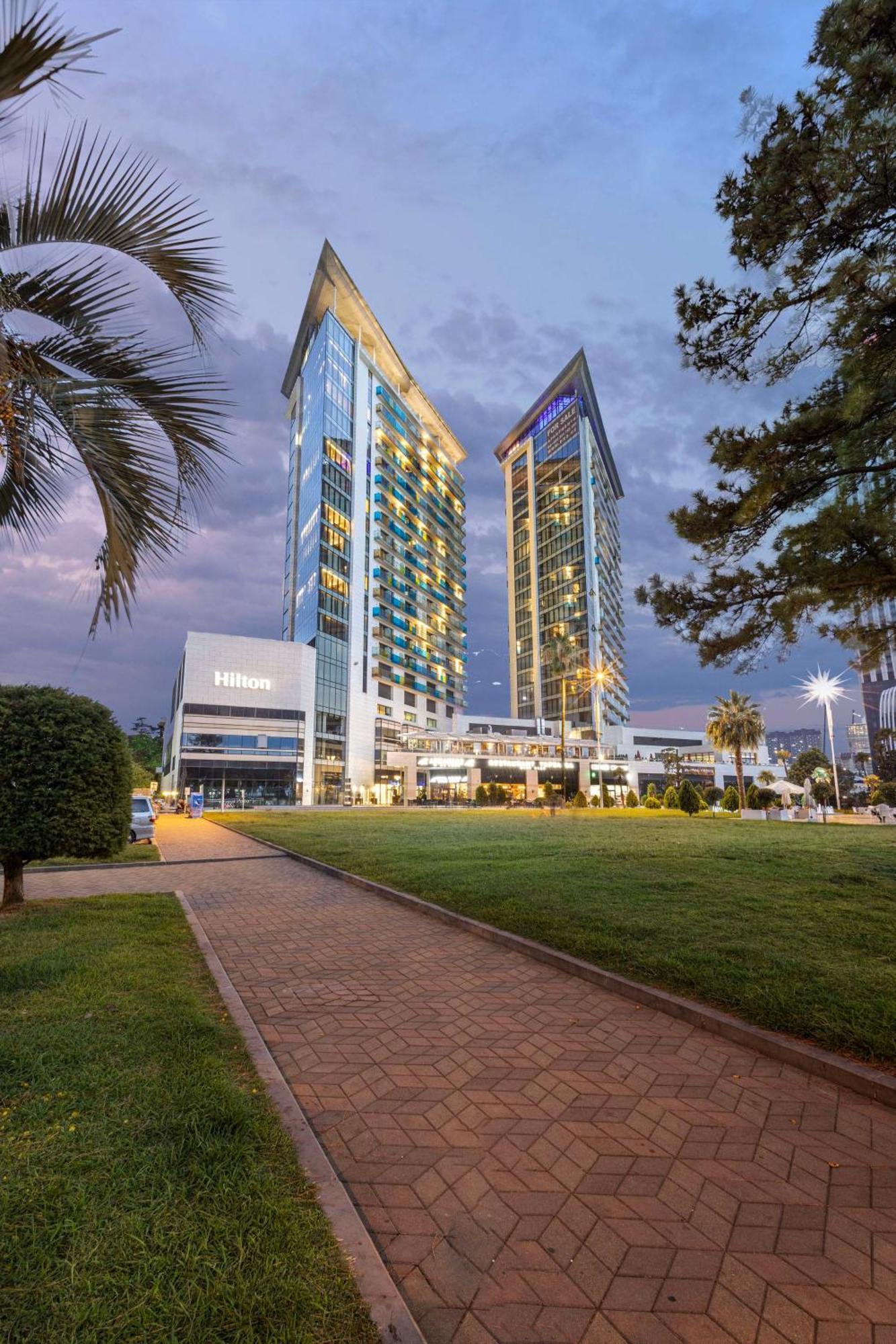 Hilton Batumi Hotel Kültér fotó Hilton İzmir