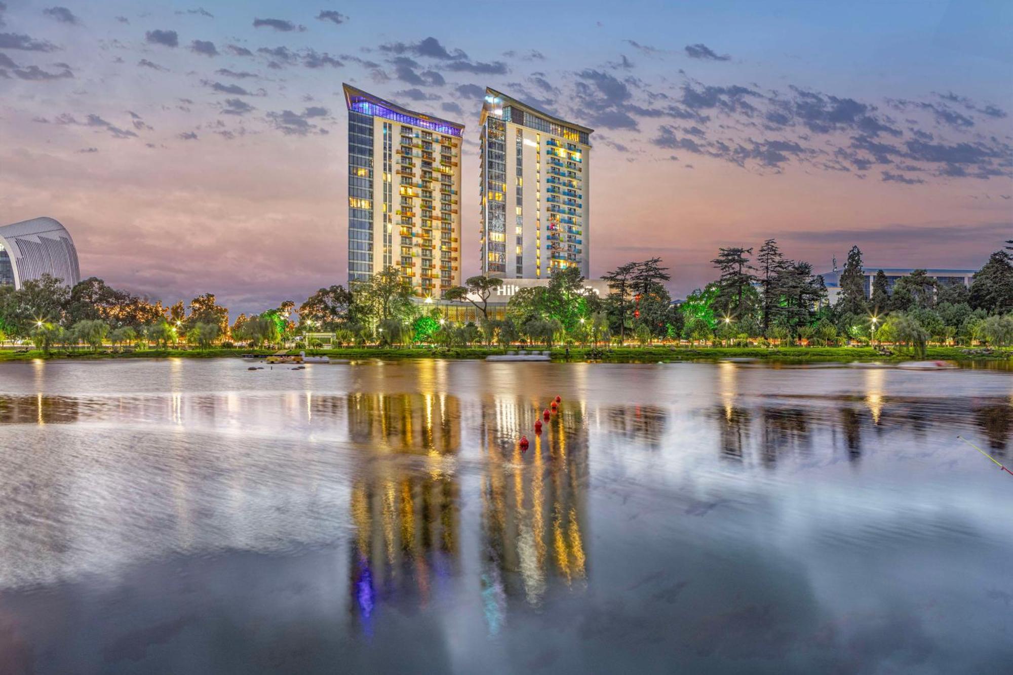 Hilton Batumi Hotel Kültér fotó